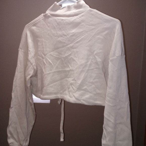 Cream Crop top - Picture 3 of 9